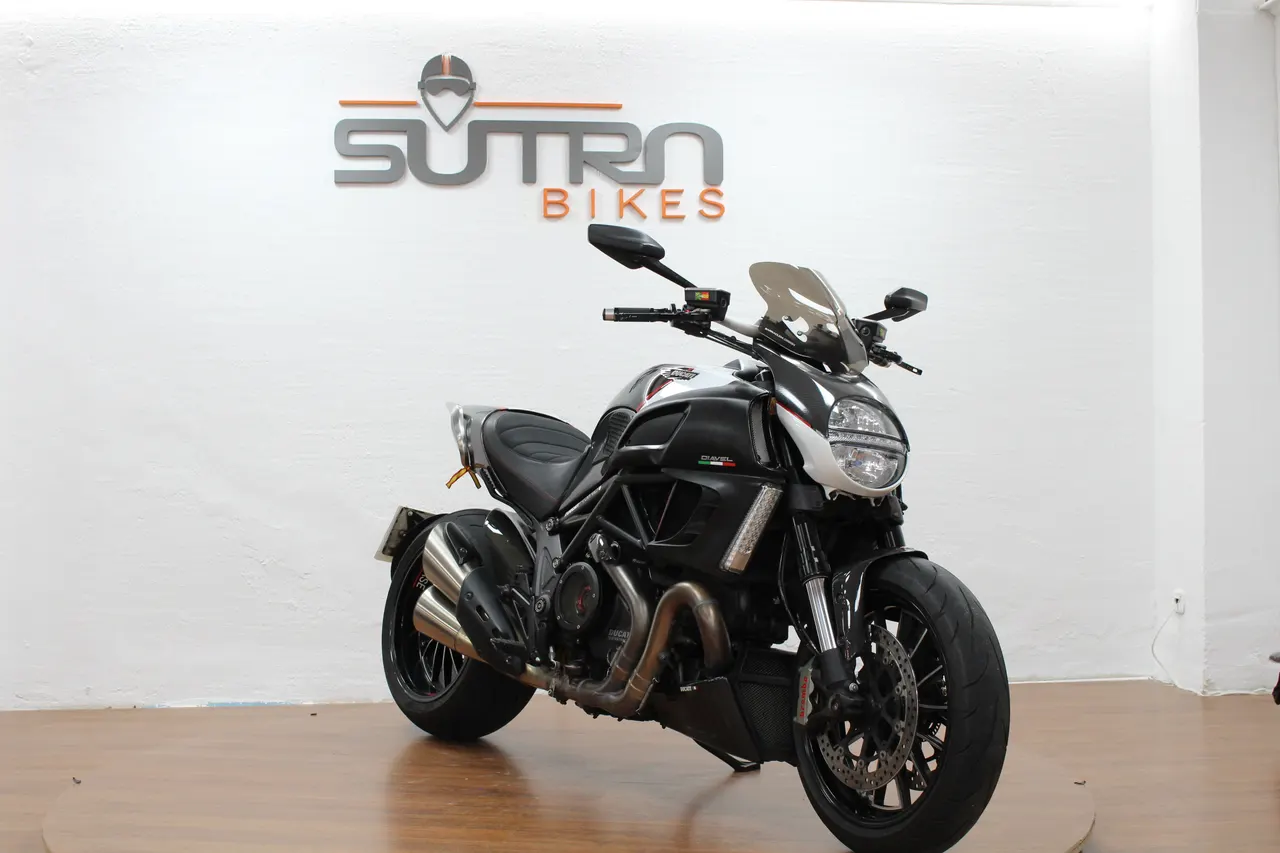 Ducati DIAVEL ABS