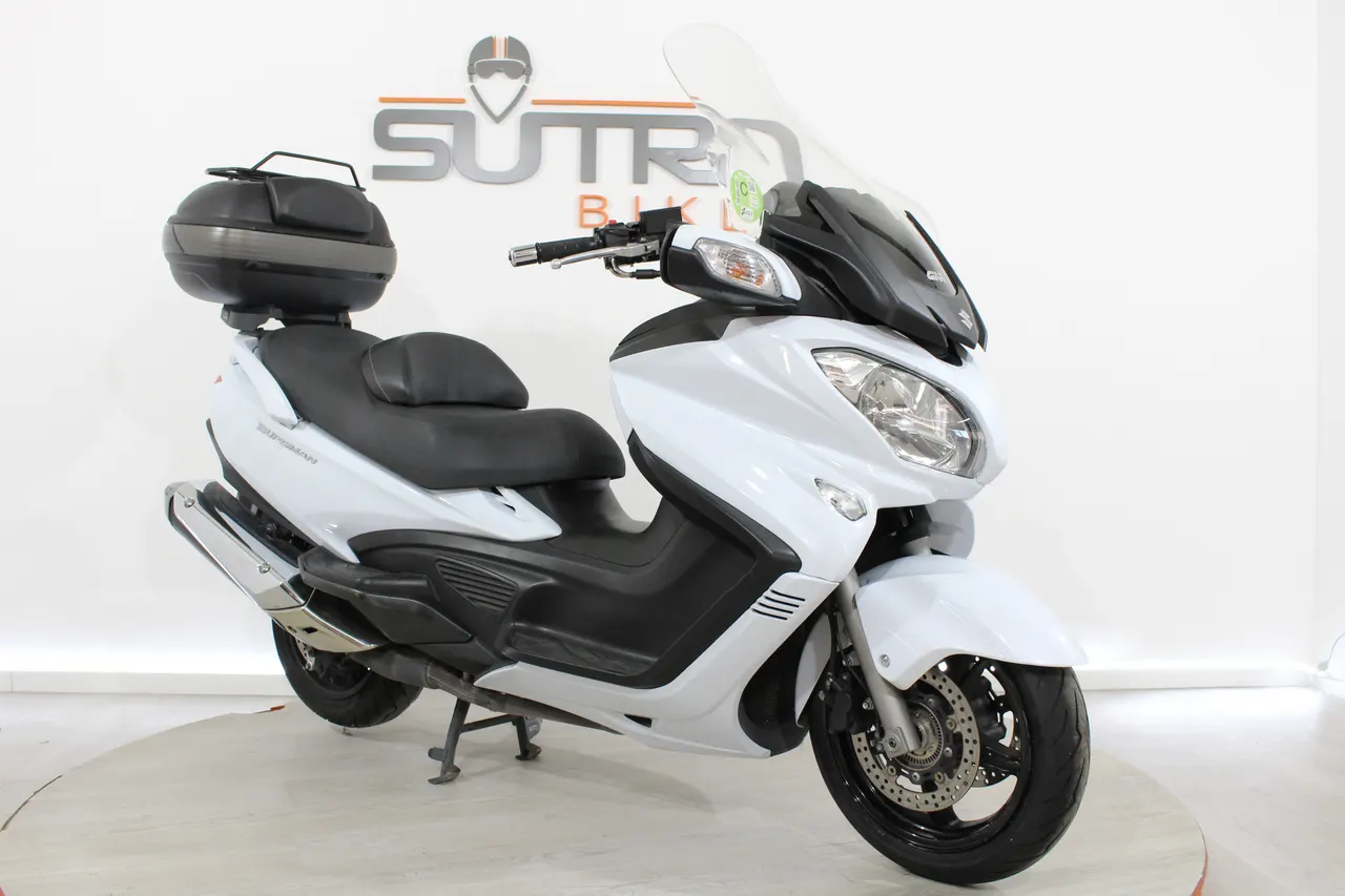 Suzuki BURGMAN 650 EXECUTIVE