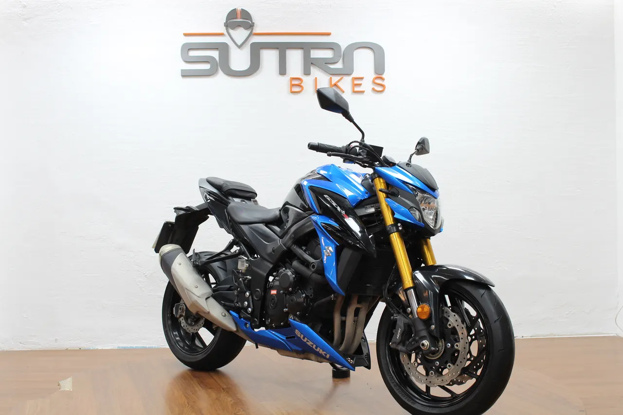 Suzuki GSX S750