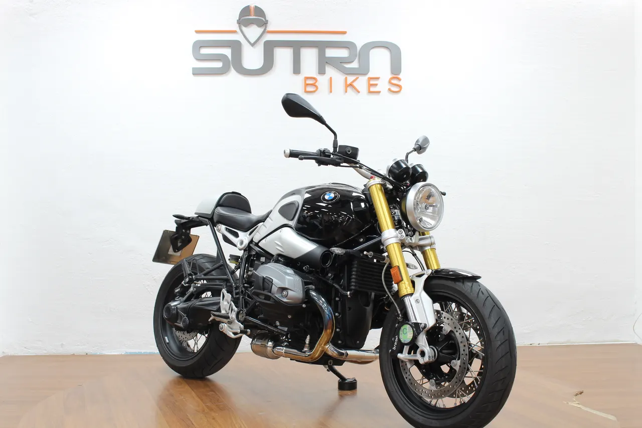 BMW R NINE T