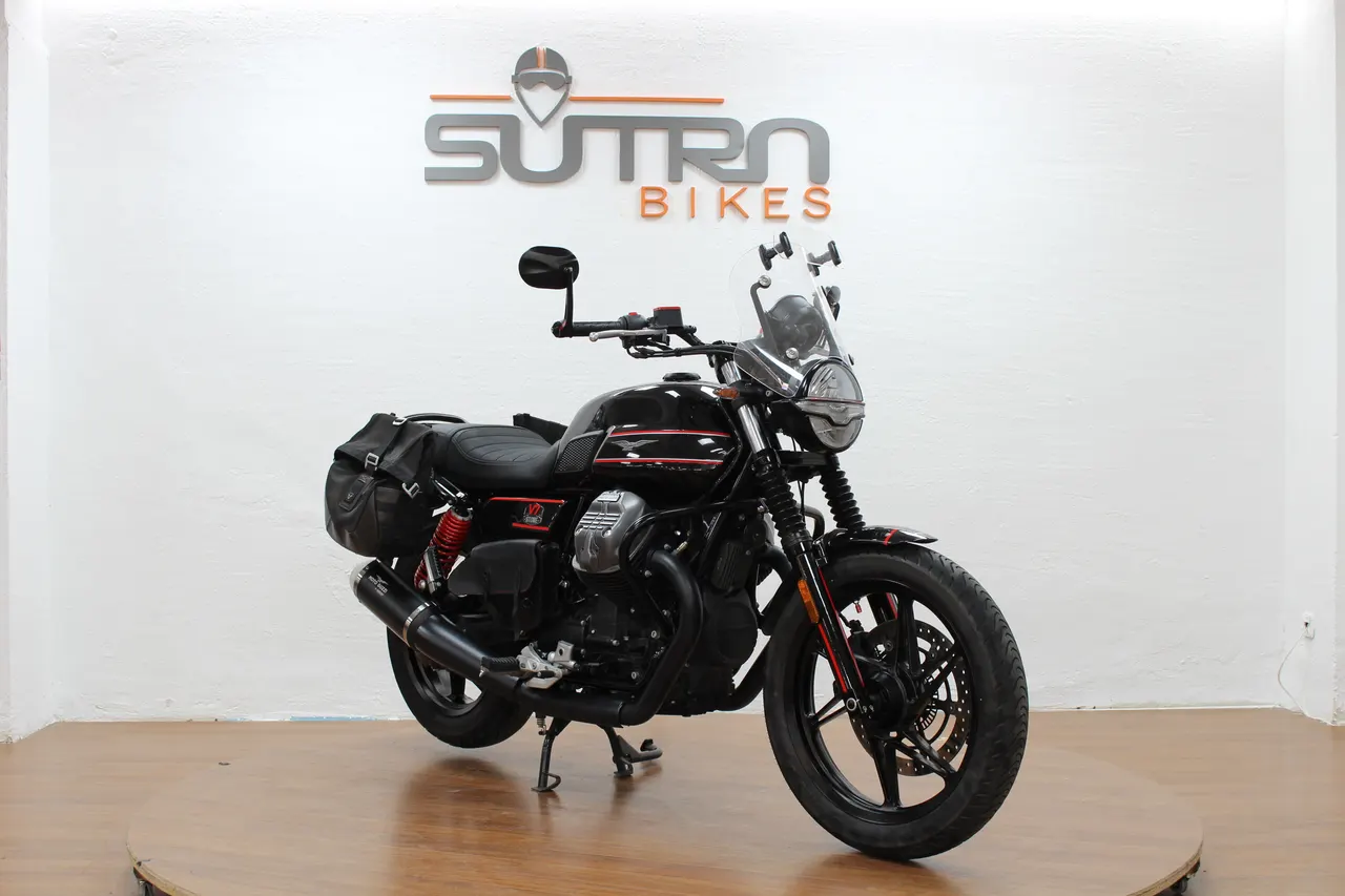 Moto Guzzi V7 STONE SPECIAL EDITION