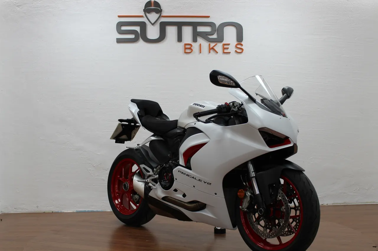 Ducati Panigale V2