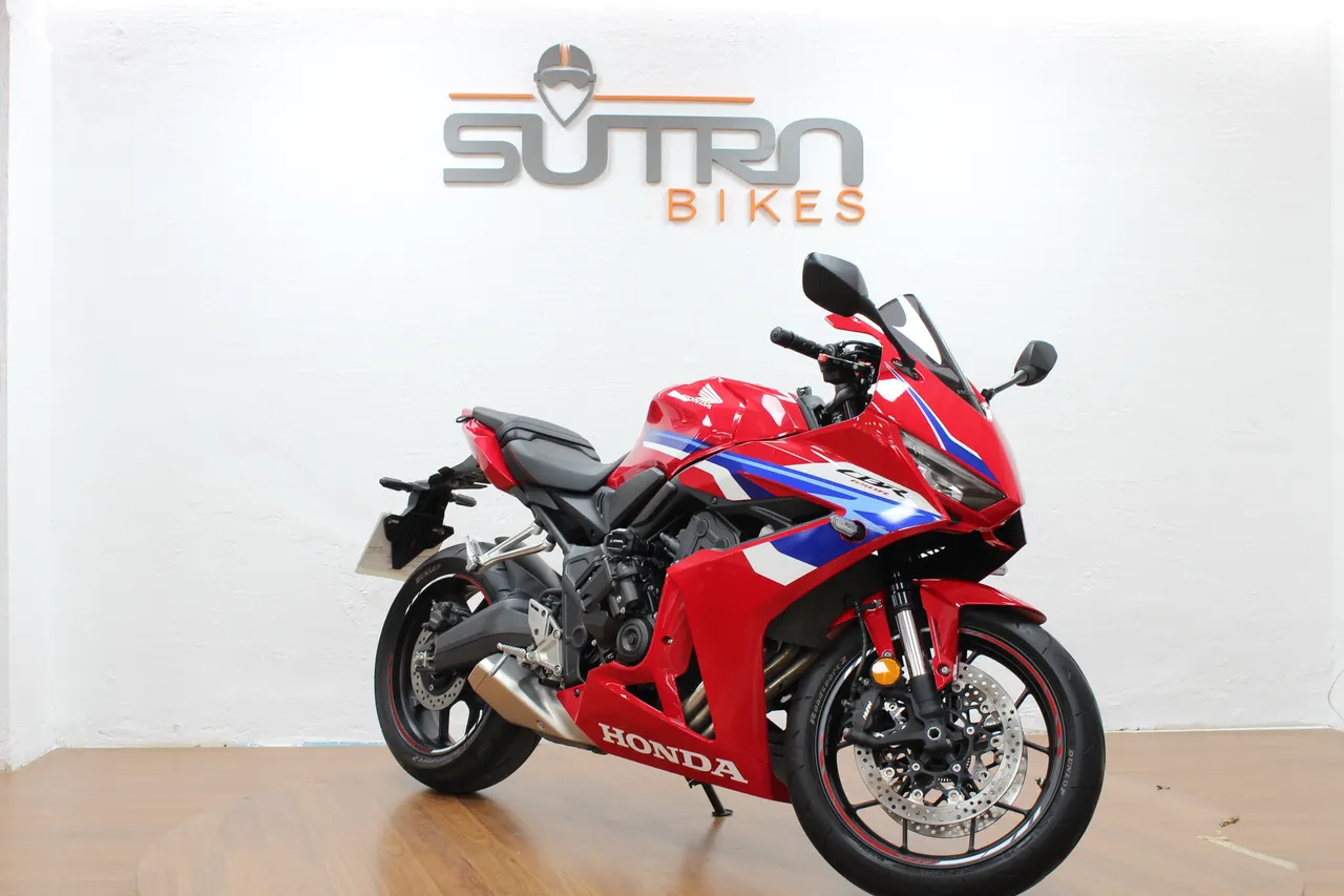 Honda CBR 650R E-CLUTCH A2