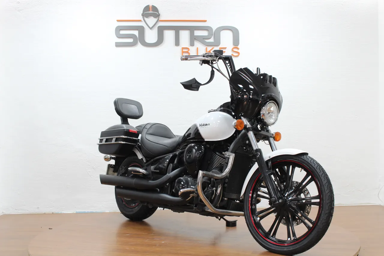 Kawasaki VULCAN 900 CUSTOM